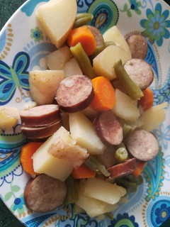 A picture of Slow cooker kielbasa and potatoes.