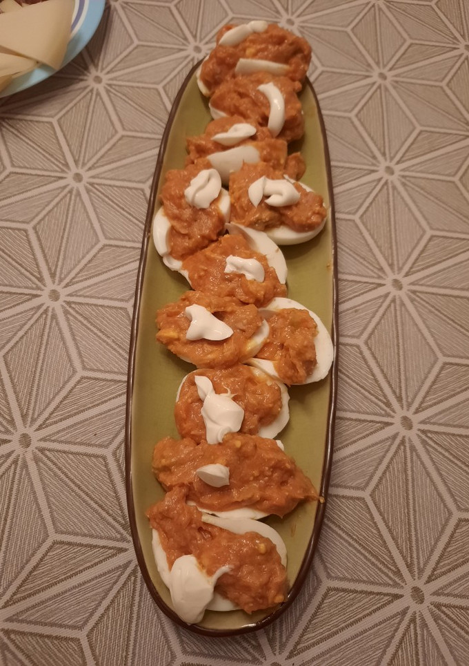 Una foto de Huevos rellenos