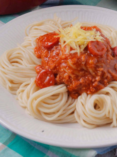 A picture of Pinoy Spaghetti.