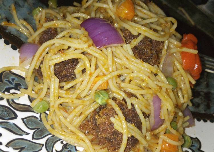 Recipe of Delicious Spaghetti and meatballs
