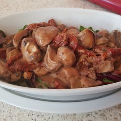 A picture of My Creamy Balsamic Mushrooms with Artichoke & Sundried Tomatoes.