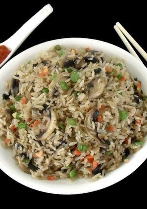 A picture of Mushroom Fried Rice.