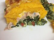 Una foto de pimiento verde congelado