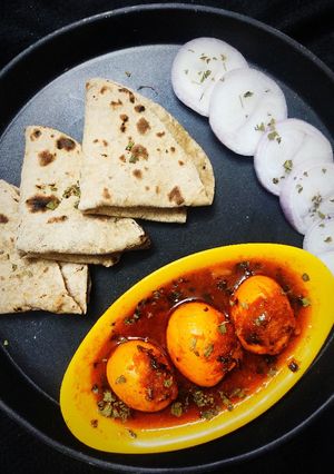 A picture of Goan Egg Vindaloo.