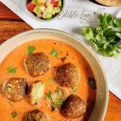 A picture of Cheesey Broccoli Peanut Kofta.