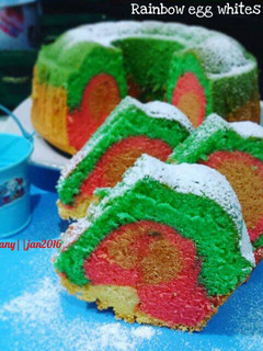 Foto resep Rainbow Egg Whites Cake..