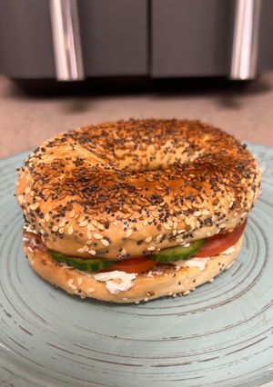 A picture of 🥯 Bagel sandwich 🥯.
