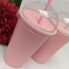 A picture of Strawberry smoothie.