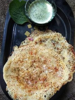 इन्स्टंट उत्तपम (instant uttapam recipe in marathi) रेसिपी चे मुख्य फोटो