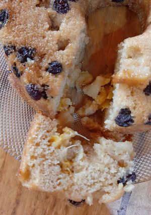 Una foto de Budín húmedo de frutas! Súper rico y húmedo