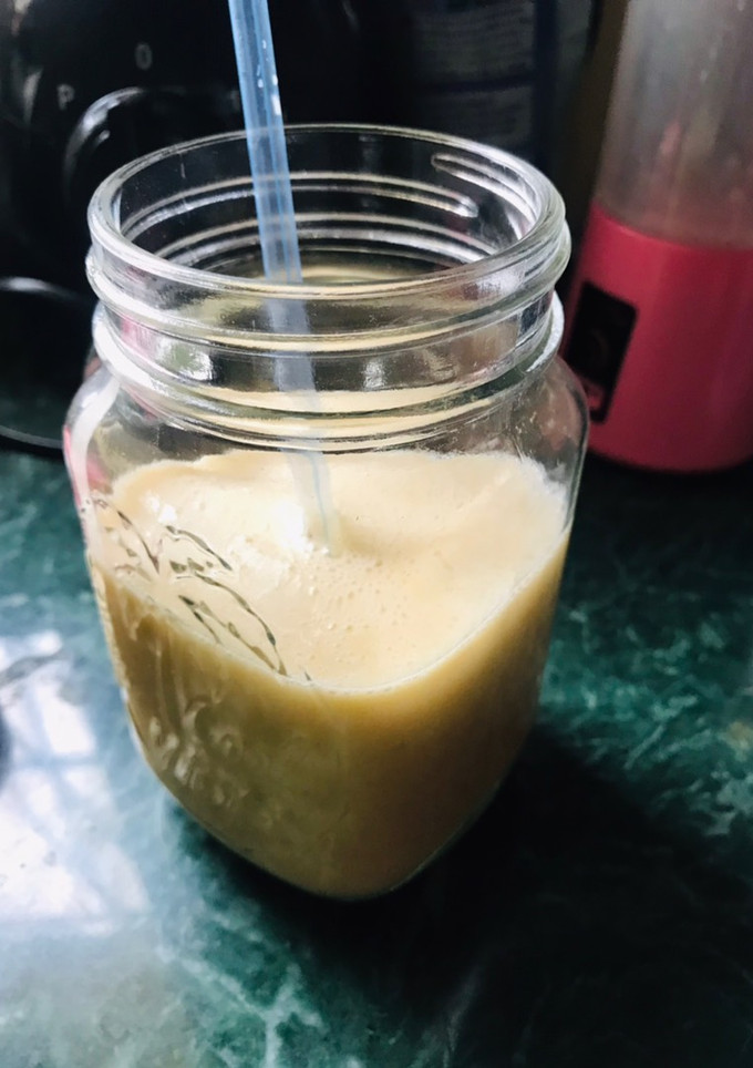 A picture of Banana and Egg Protein Shake/Smoothie🍌 🥚 🥛 🧊.
