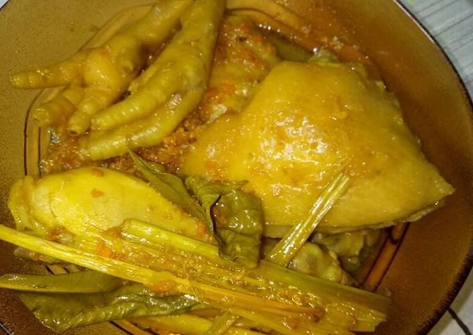 Ungkep ayam goreng simple