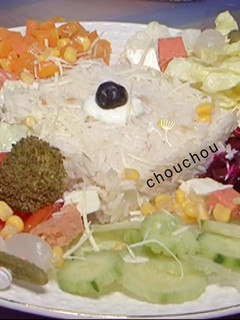 صورة لوصفة سلطة الأرز و الخضر 🍅🥗🥦