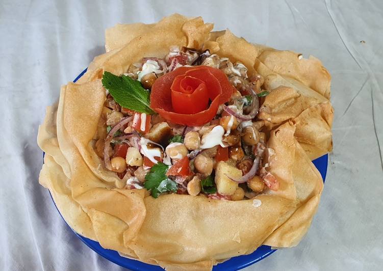 Chana chat in crisp bowl