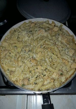 Una foto de Macarrones con pollo
