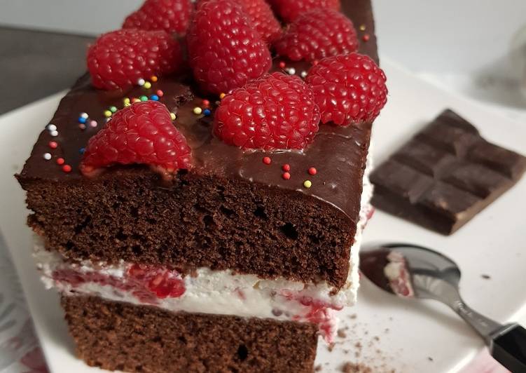 Cake au chocolat et aux framboises