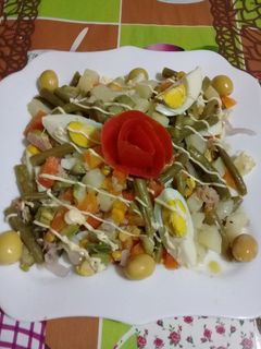 صورة لوصفة سلطة خضار مشكلة 😋