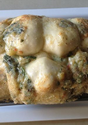 A picture of Herbed Potato and cheese Monkey bread.