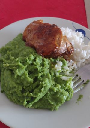 Una foto de Pollo frito a mi estilo