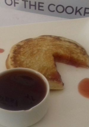 A picture of Fluffy american pancakes.
