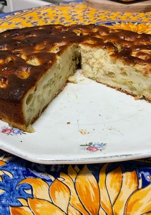 Une photo de Gâteau fondant à la rhubarbe et sucre de figues
