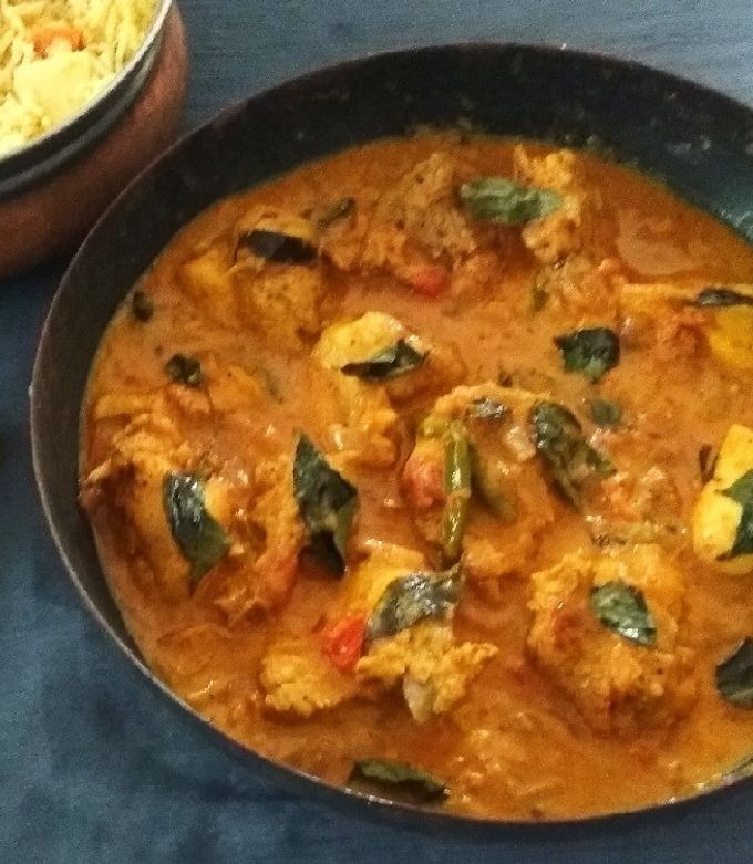 A picture of Kerala Coconut Chicken Curry.