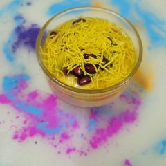 A picture of Mango dahi vada shots.