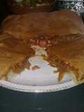 Empanada de col y salchichas alemanas