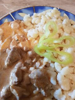 Tejfölös csirkepörkölt recept fotója