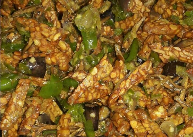 Cara Gampang Menyiapkan Sambal T3 cabe ijo (tempe teri dan terong) Anti Gagal