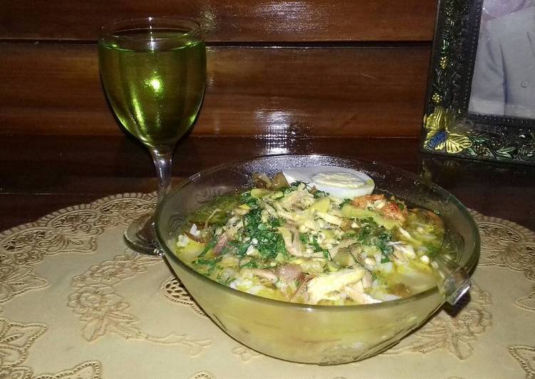 Bagaimana Menyiapkan Soto ayam Anti Gagal