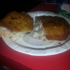 A picture of Crispy Molten Cheese Roll.