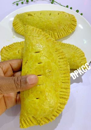 A picture of Jamaican beef Patties.