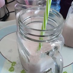Strawberry milkshake 🌸 A picture of Strawberry milkshake 🌸.