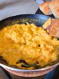 Huevos Revueltos para el Desayuno