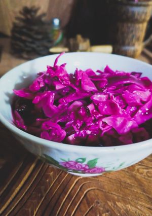 عکسی از دستور ترشی کلم قرمز