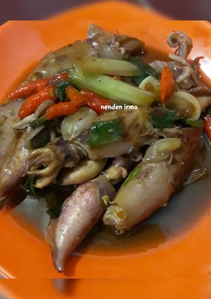 Foto resep Oseng cumi saori
