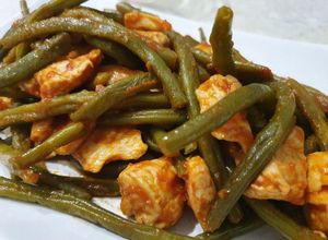 Foto di Fagiolini in umido con bocconcini di pollo