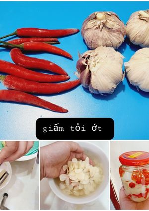 Hình của món Giấm tỏi ớt (không bị xanh tỏi, không bị đục màu giấm).