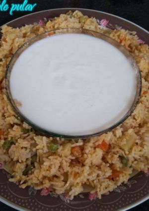 A picture of Vegetable pulav.