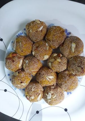 A picture of Mango laddu.