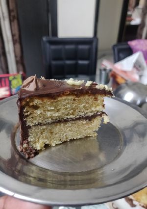 A picture of Simple Vanilla cake.