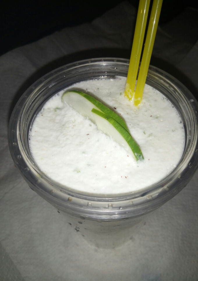 A picture of Cucumber & Coconut smoothie.