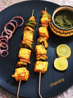 पनीर टिक्का (Paneer tikka recipe in hindi) रेसिपी मुख्य फोटो