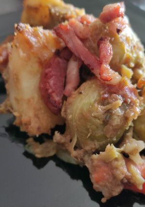 Una foto de Wok de Coles de Bruselas y Panceta Ahumadas en Mantequilla y BBQ
