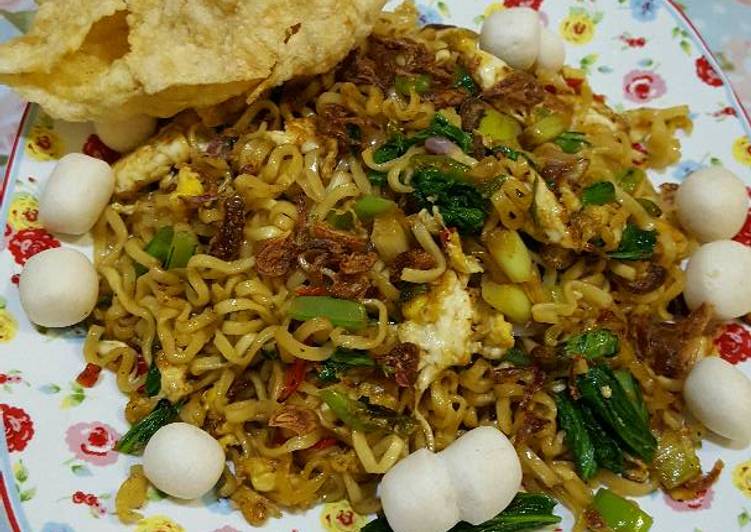 Mie tumis sarapan pagi