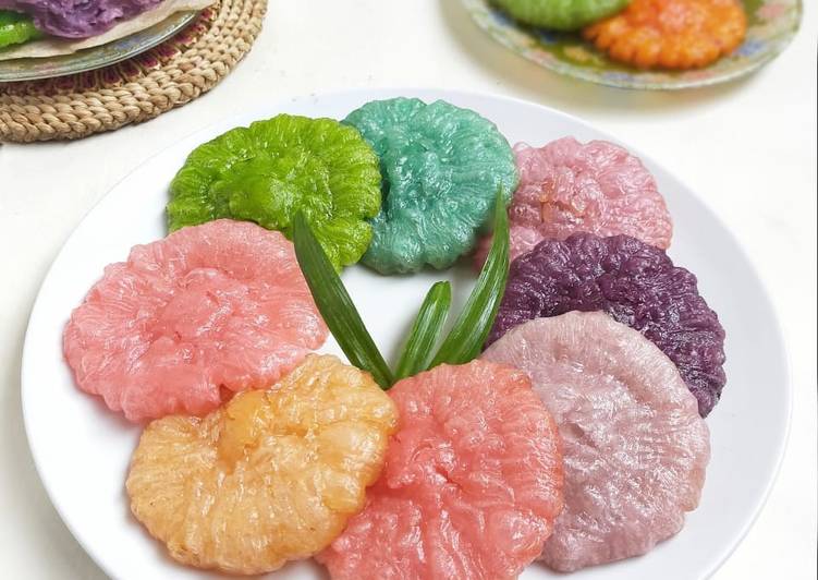 Kue Cucur pelangi