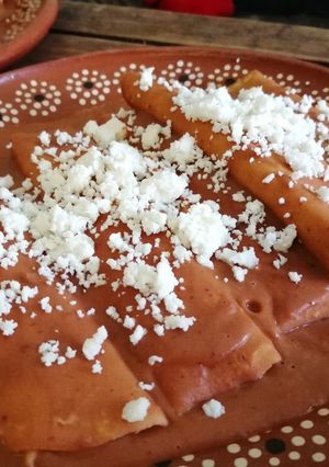 Una foto de Enfrijoladas con chipotle