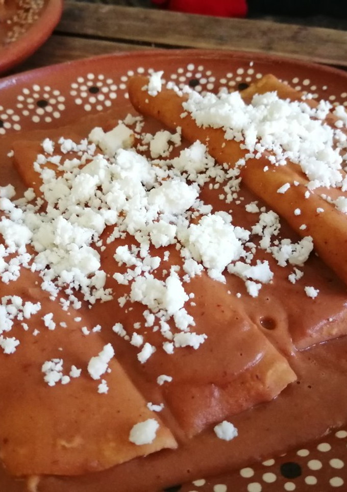 Una foto de Enfrijoladas con chipotle