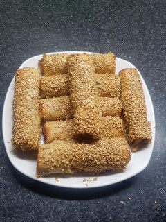 Una foto de Rollitos de pan de molde rellenos